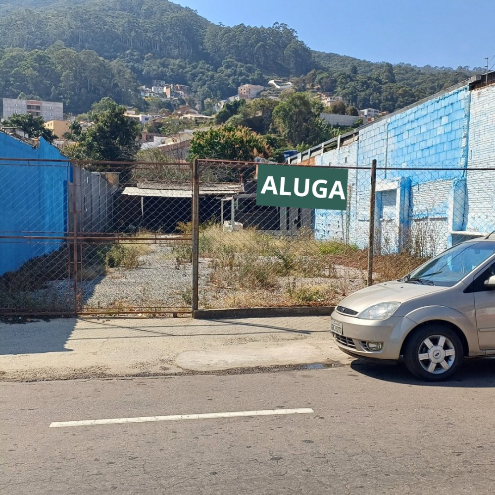 Box / Garagem - Aluguel - Jardim dos Estados - Poos de Caldas - MG